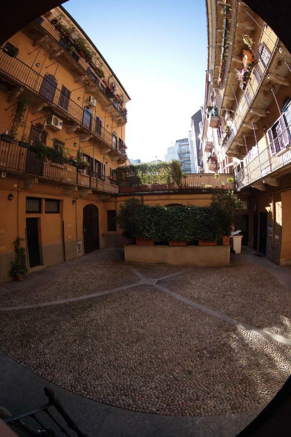 B&B Terrazza Baires - In The Heart Of Milano Exteriör bild
