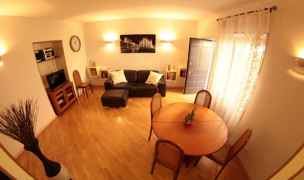 B&B Terrazza Baires - In The Heart Of Milano Exteriör bild